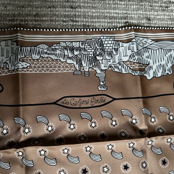 Hermes Les Canyons silk scarf - NWT - Picture 4 of 4